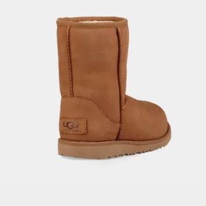 UGG- KIDS' CLASSIC WEATHER SHORT